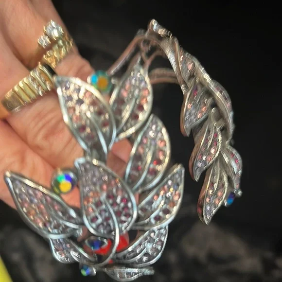 Silver Tone & Rhinestone Bracelet - Picture 5 of 5